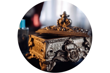 Antiques & Collectibles